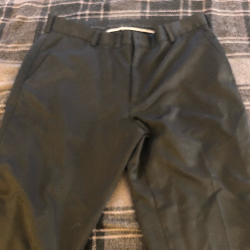 Black flat front non-wrinkle dress pants